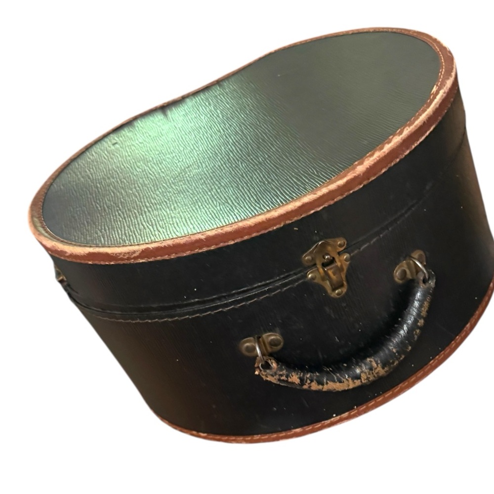 Antique 1800s Black Leather Hat box & 3 Small Hats